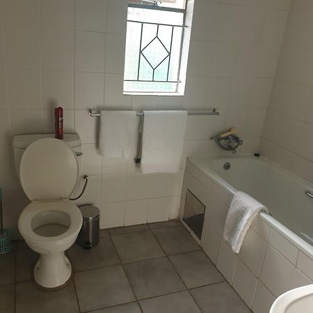 Strand Meadows B&B Gaborone Bagian luar foto