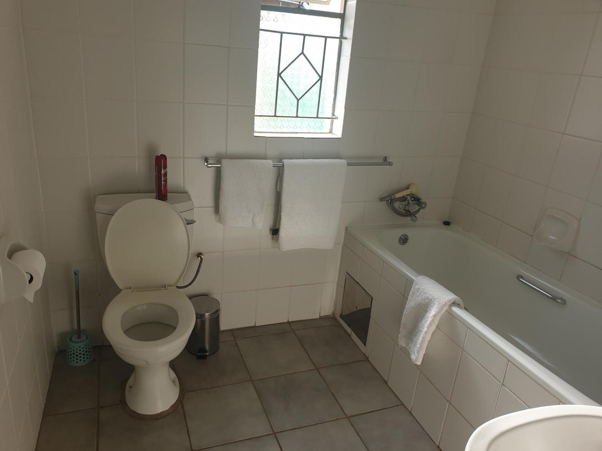 Strand Meadows B&B Gaborone Bagian luar foto