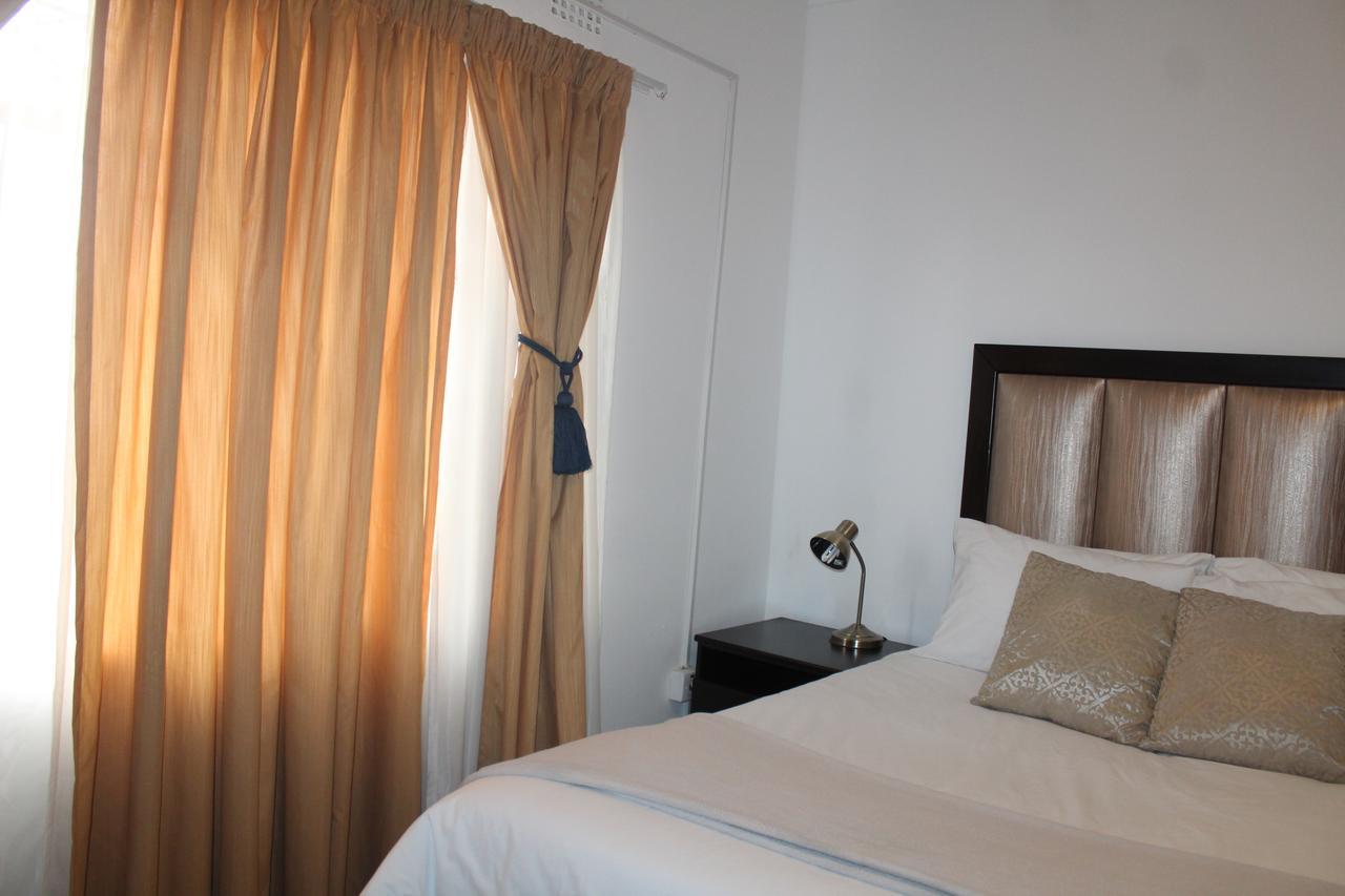 Strand Meadows B&B Gaborone Bagian luar foto